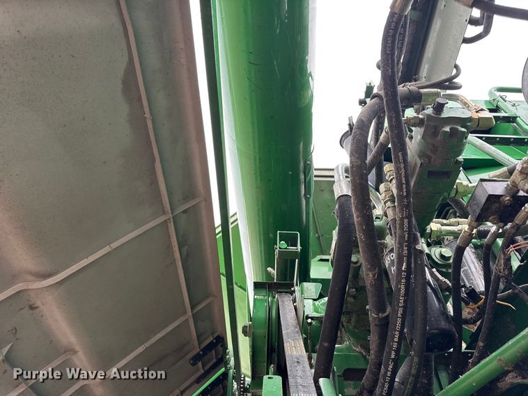 image for item YA1793 2006 John Deere 9760 STS combine