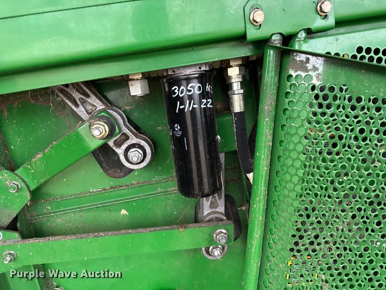 image for item YA1793 2006 John Deere 9760 STS combine