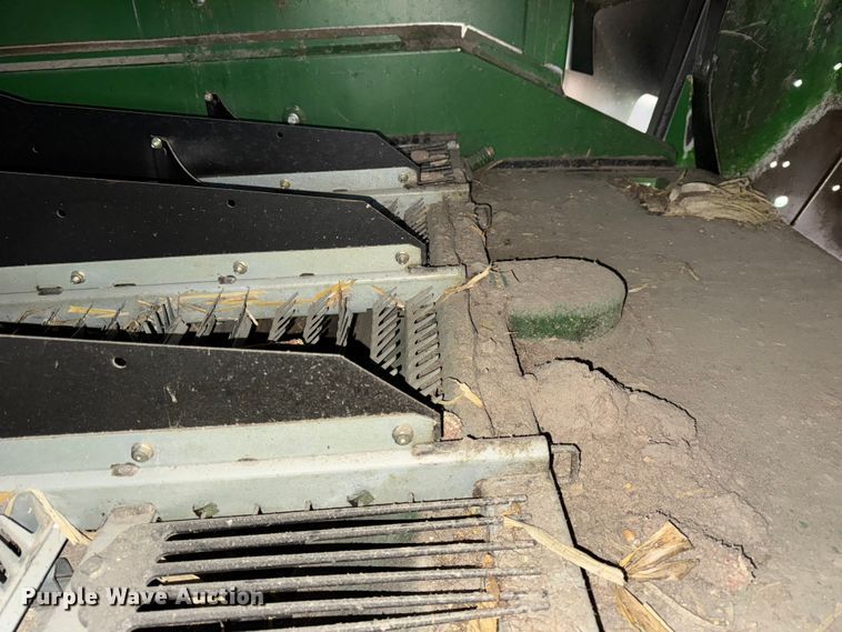 image for item YA1793 2006 John Deere 9760 STS combine