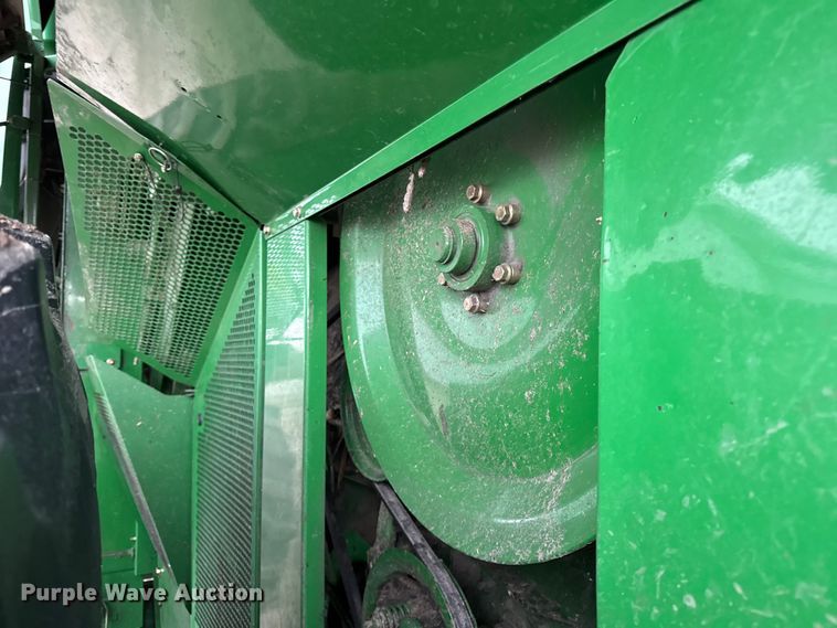 image for item YA1793 2006 John Deere 9760 STS combine