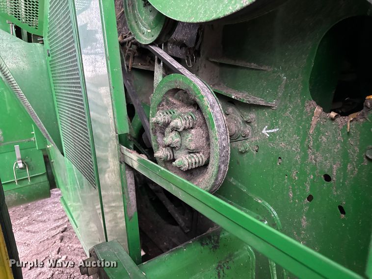 image for item YA1793 2006 John Deere 9760 STS combine