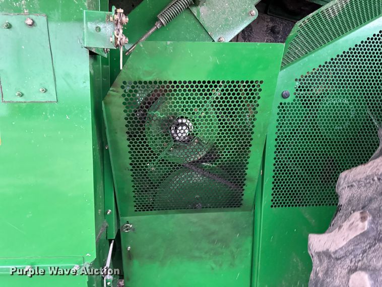 image for item YA1793 2006 John Deere 9760 STS combine