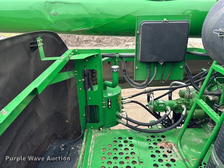 image for item YA1793 2006 John Deere 9760 STS combine