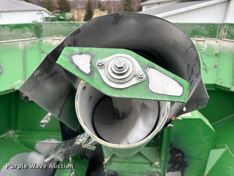 image for item YA1793 2006 John Deere 9760 STS combine