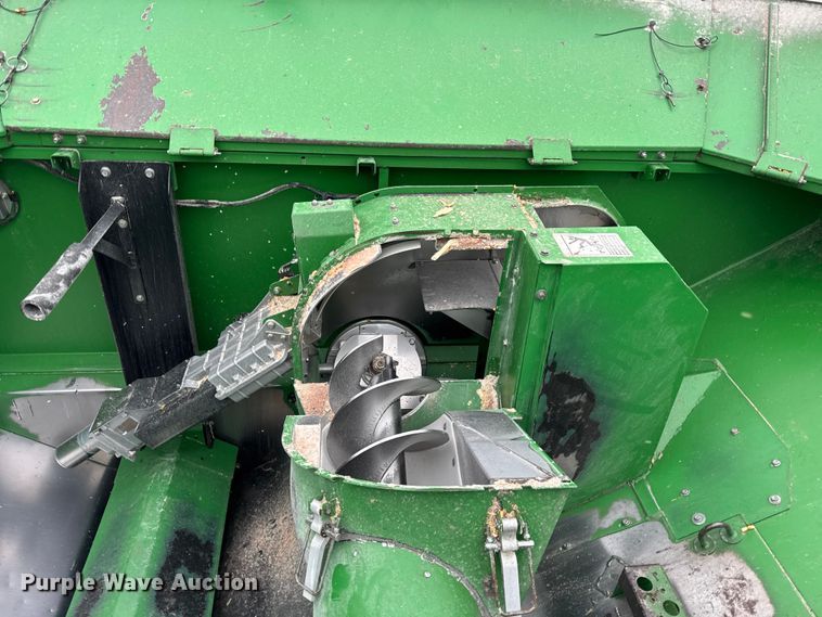 image for item YA1793 2006 John Deere 9760 STS combine