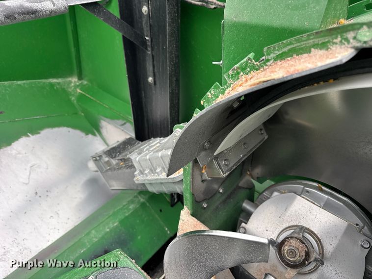 image for item YA1793 2006 John Deere 9760 STS combine