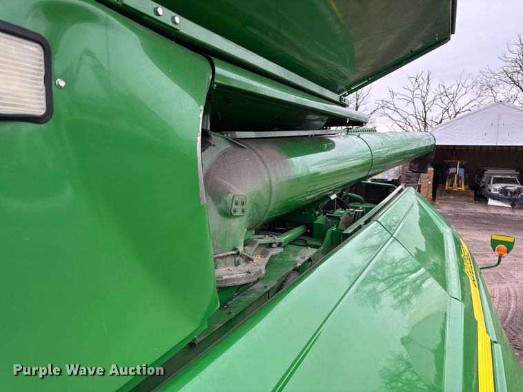 image for item YA1793 2006 John Deere 9760 STS combine