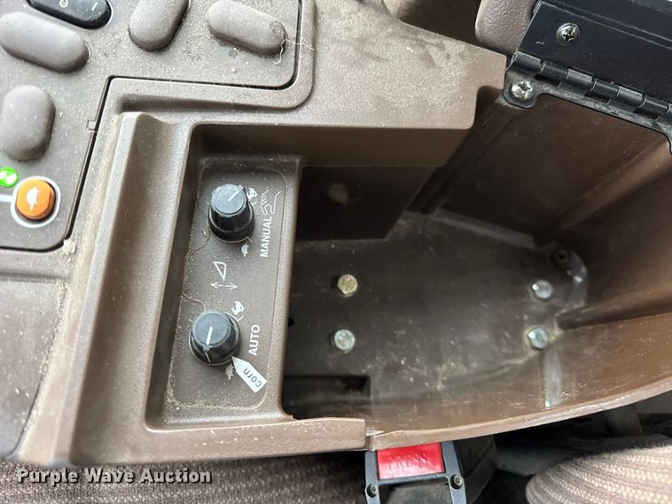 image for item YA1793 2006 John Deere 9760 STS combine