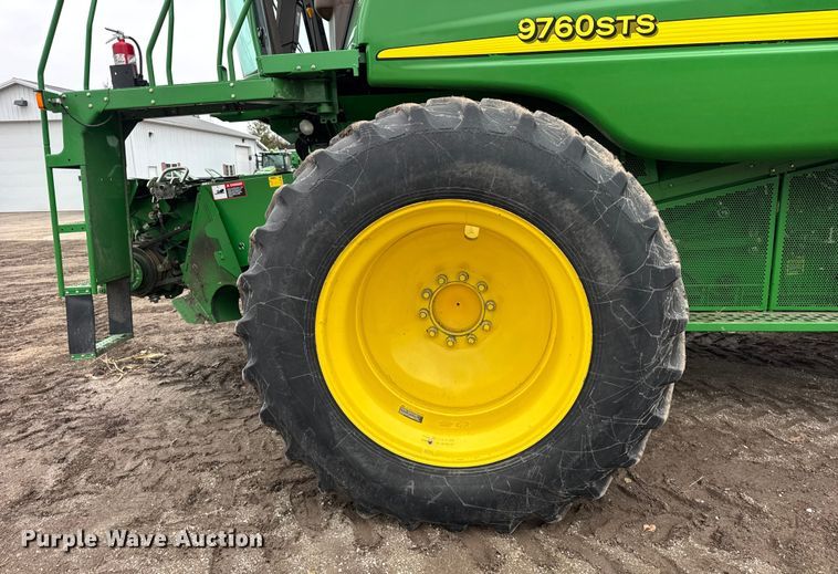 image for item YA1793 2006 John Deere 9760 STS combine