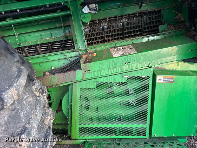 image for item YA1794 2012 John Deere S680S STS combine