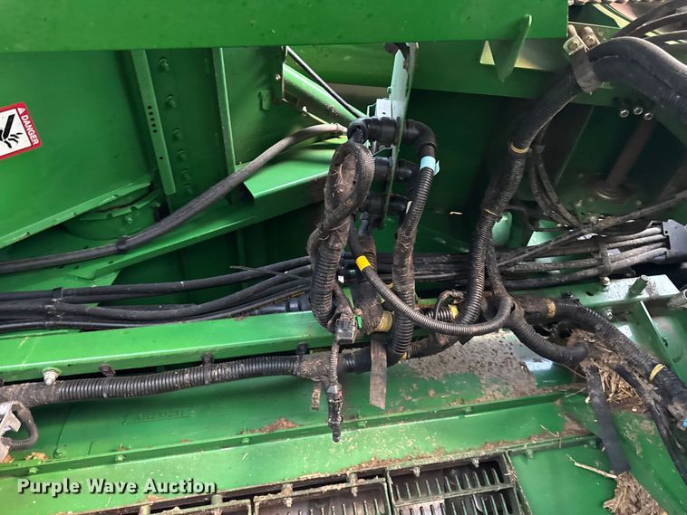 image for item YA1794 2012 John Deere S680S STS combine
