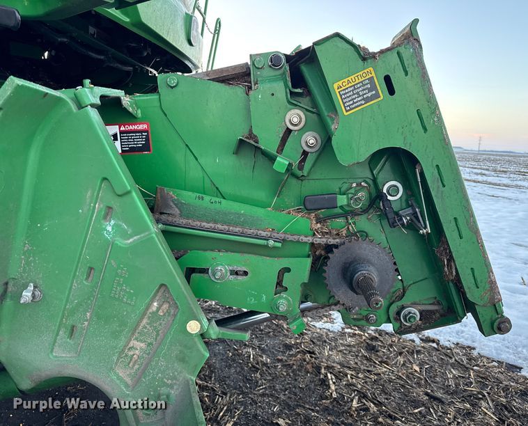image for item YA1794 2012 John Deere S680S STS combine