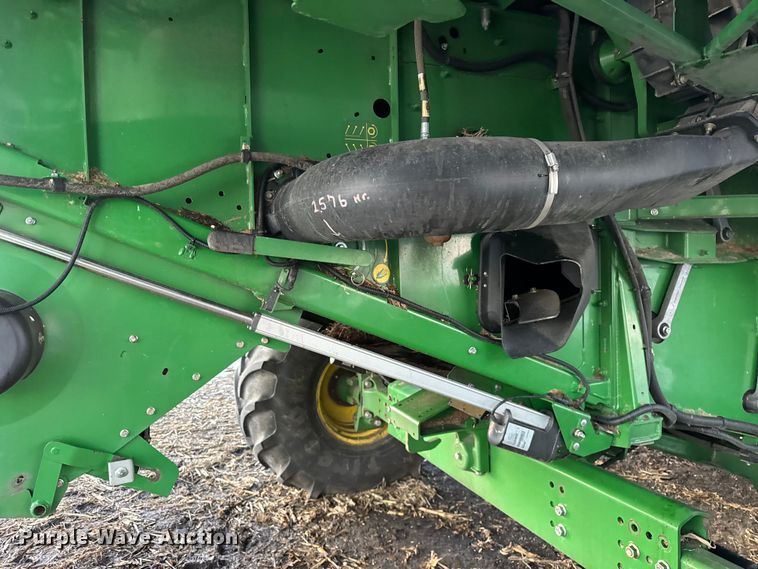 image for item YA1794 2012 John Deere S680S STS combine
