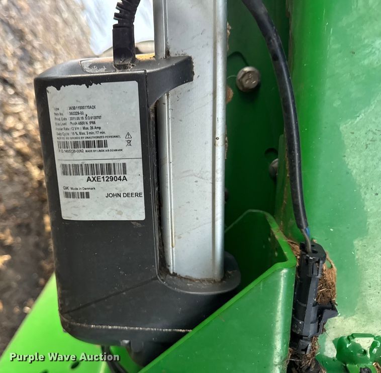 image for item YA1794 2012 John Deere S680S STS combine