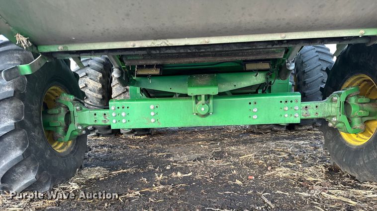 image for item YA1794 2012 John Deere S680S STS combine