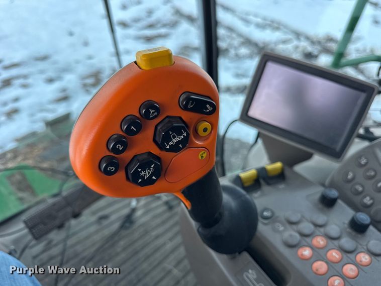 image for item YA1794 2012 John Deere S680S STS combine