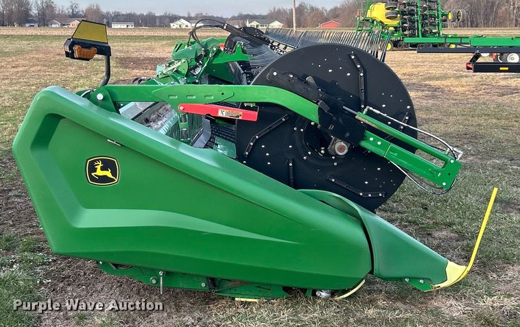 image for item YA1796 2023 John Deere HD50F hinged flex draper head