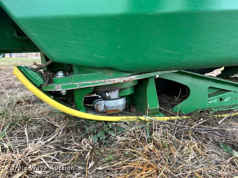 image for item YA1796 2023 John Deere HD50F hinged flex draper head