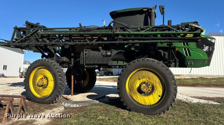 image for item YA1797 2015 John Deere R4038 sprayer