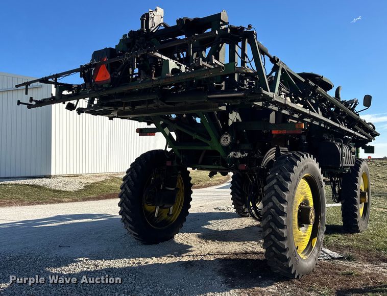 image for item YA1797 2015 John Deere R4038 sprayer