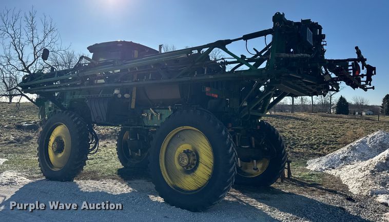 image for item YA1797 2015 John Deere R4038 sprayer
