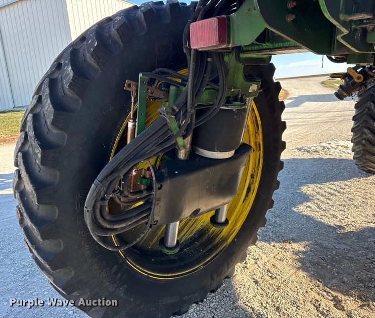 image for item YA1797 2015 John Deere R4038 sprayer