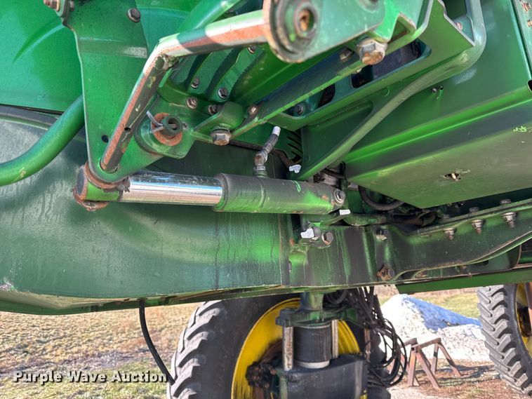 image for item YA1797 2015 John Deere R4038 sprayer