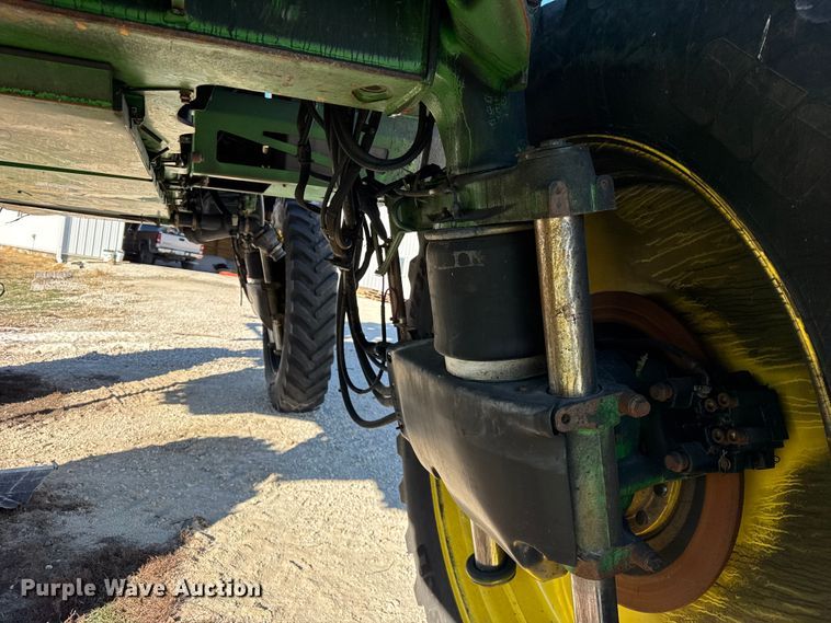image for item YA1797 2015 John Deere R4038 sprayer