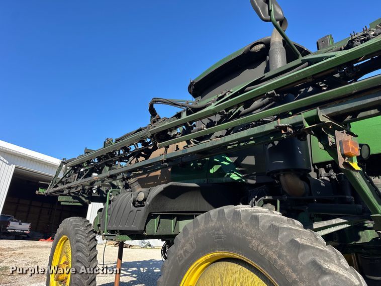 image for item YA1797 2015 John Deere R4038 sprayer