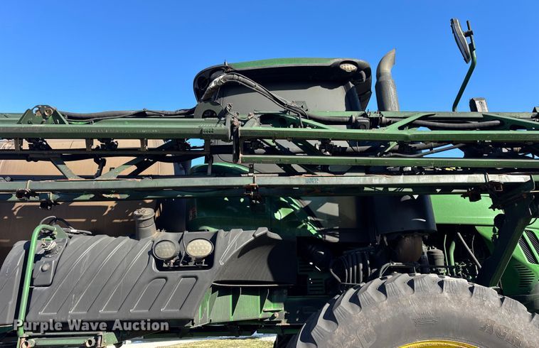 image for item YA1797 2015 John Deere R4038 sprayer