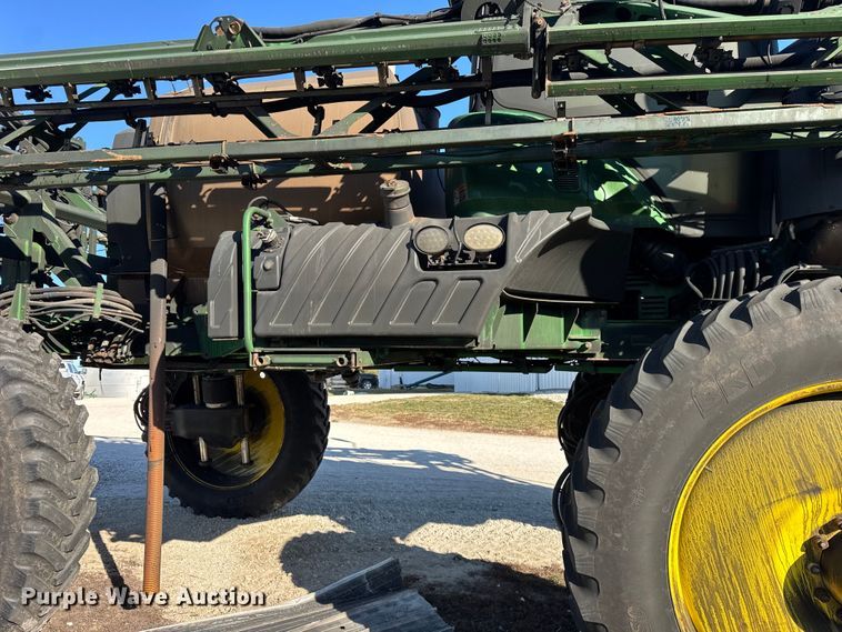 image for item YA1797 2015 John Deere R4038 sprayer