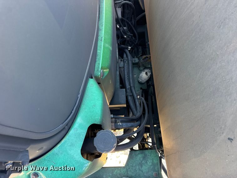 image for item YA1797 2015 John Deere R4038 sprayer