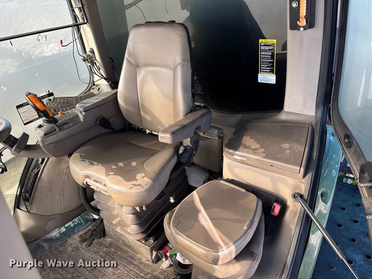 image for item YA1797 2015 John Deere R4038 sprayer