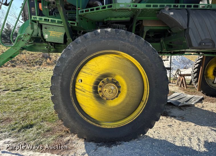 image for item YA1797 2015 John Deere R4038 sprayer