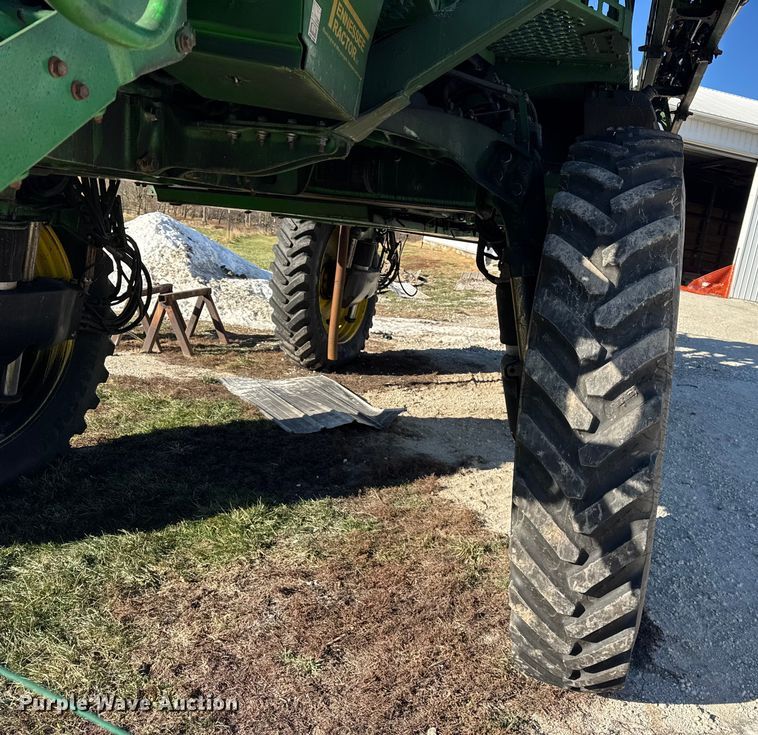 image for item YA1797 2015 John Deere R4038 sprayer