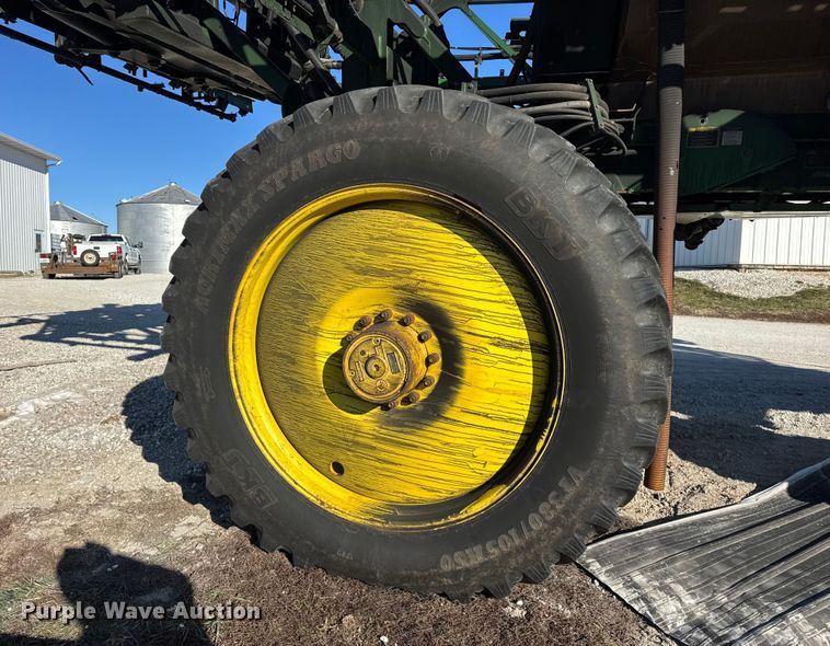 image for item YA1797 2015 John Deere R4038 sprayer