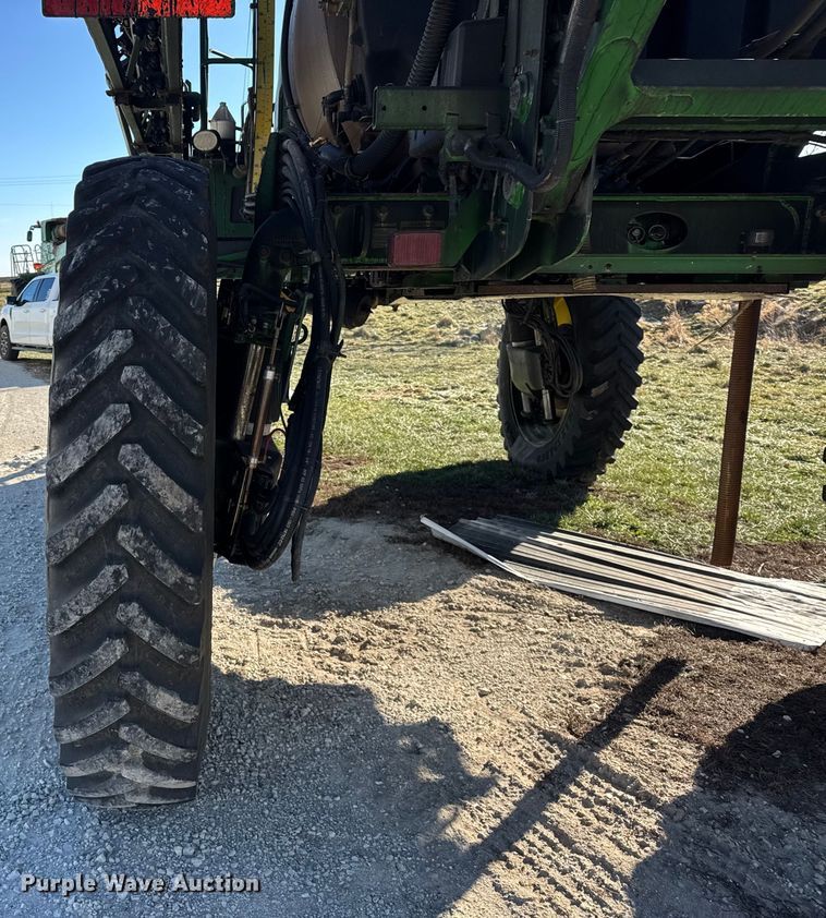 image for item YA1797 2015 John Deere R4038 sprayer
