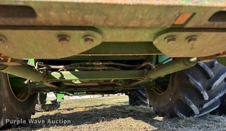 image for item YA1798 2019 John Deere S790 combine