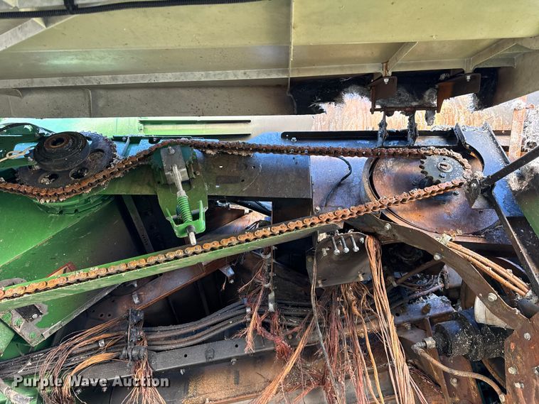 image for item YA1798 2019 John Deere S790 combine