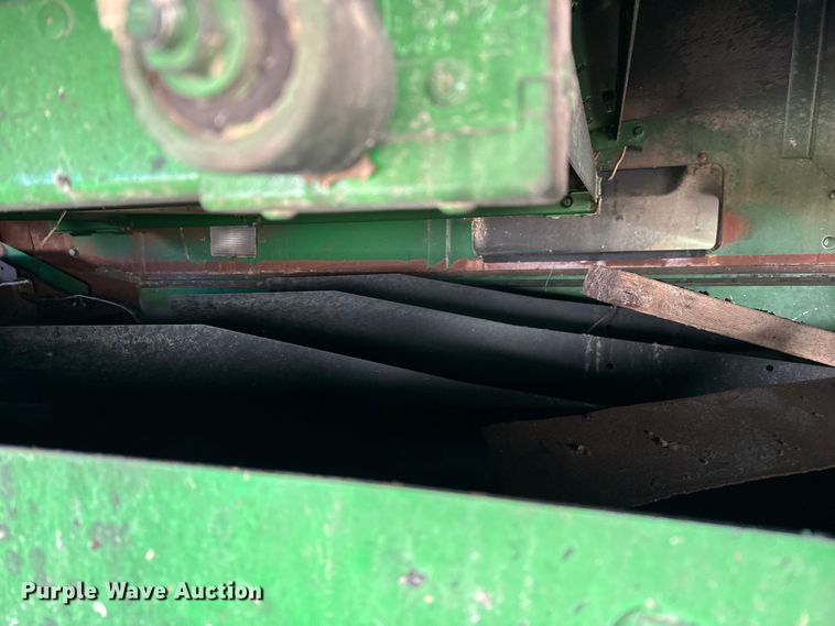 image for item YA1798 2019 John Deere S790 combine