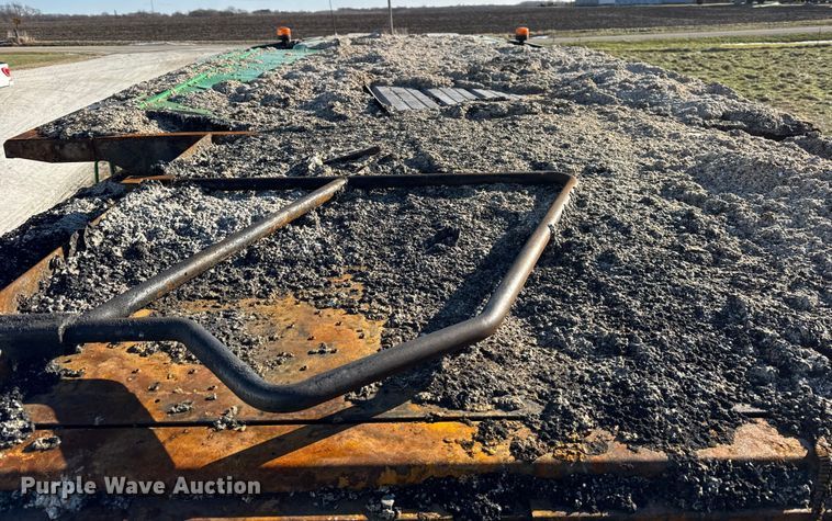 image for item YA1798 2019 John Deere S790 combine