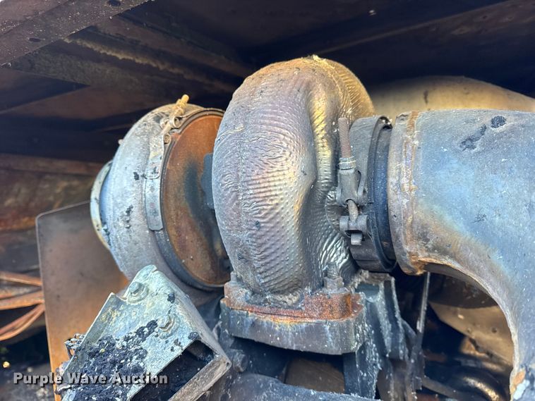 image for item YA1798 2019 John Deere S790 combine