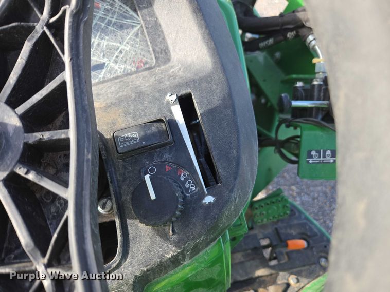 image for item YA1822 2024 John Deere 3043D MFWD tractor