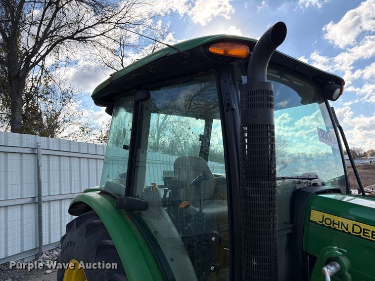 image for item YA1824 2021 John Deere 5075E MFWD tractor