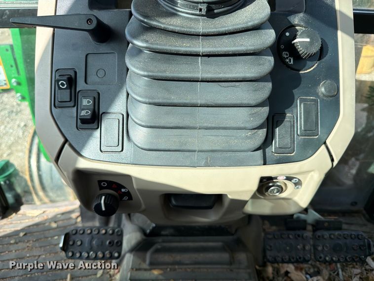 image for item YA1824 2021 John Deere 5075E MFWD tractor