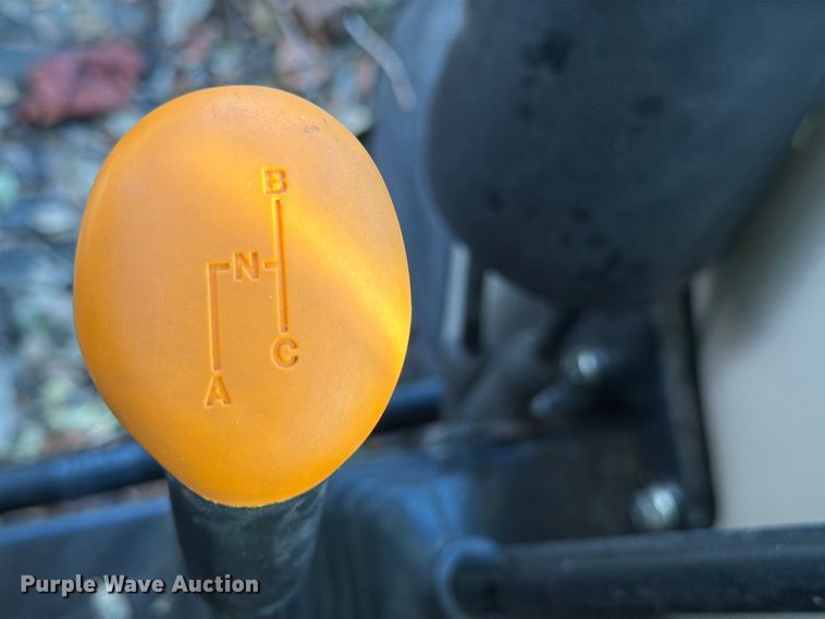 image for item YA1824 2021 John Deere 5075E MFWD tractor