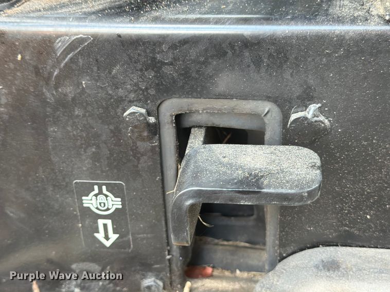 image for item YA1824 2021 John Deere 5075E MFWD tractor