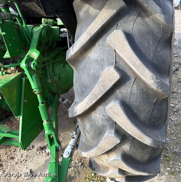 image for item YA1824 2021 John Deere 5075E MFWD tractor