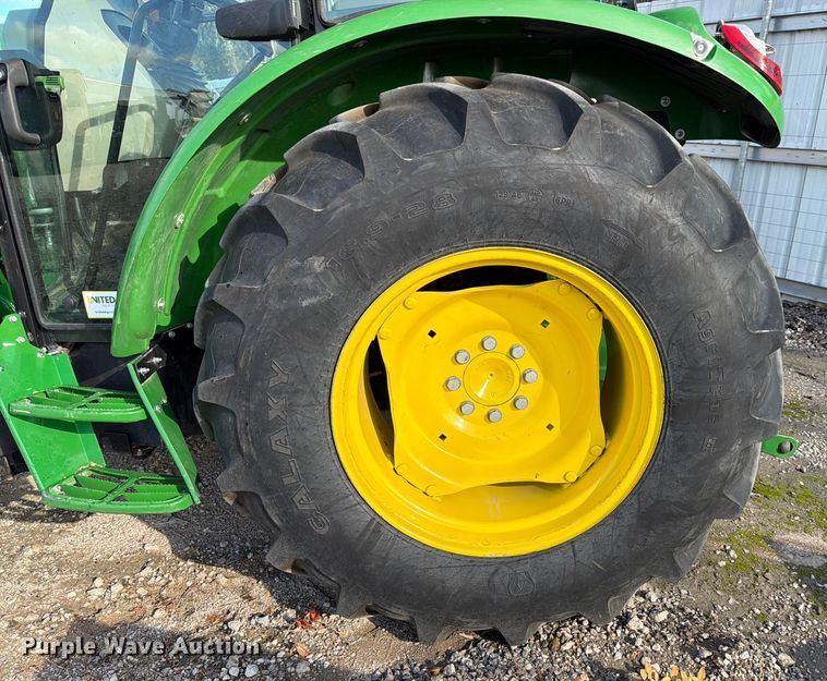image for item YA1824 2021 John Deere 5075E MFWD tractor