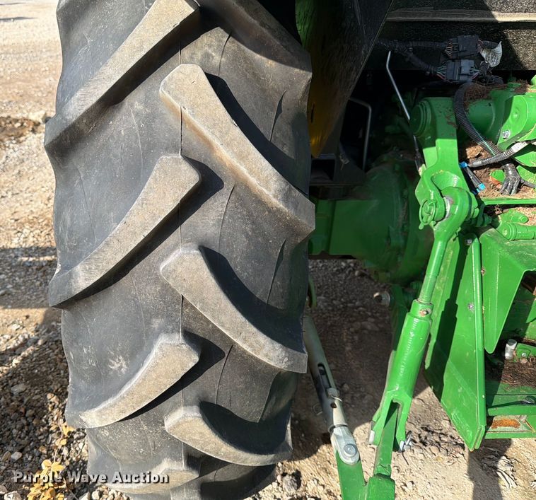 image for item YA1824 2021 John Deere 5075E MFWD tractor